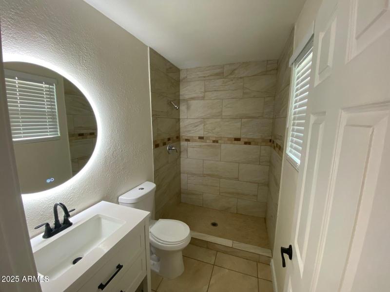 WhatsApp Image 2025-10-19 at 11.07.08 AM