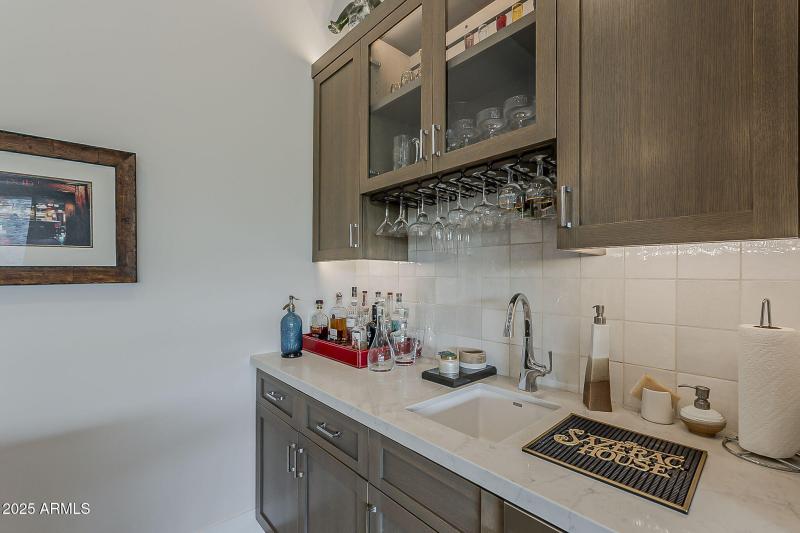 28-web-or-mls-Sunset Vista-18