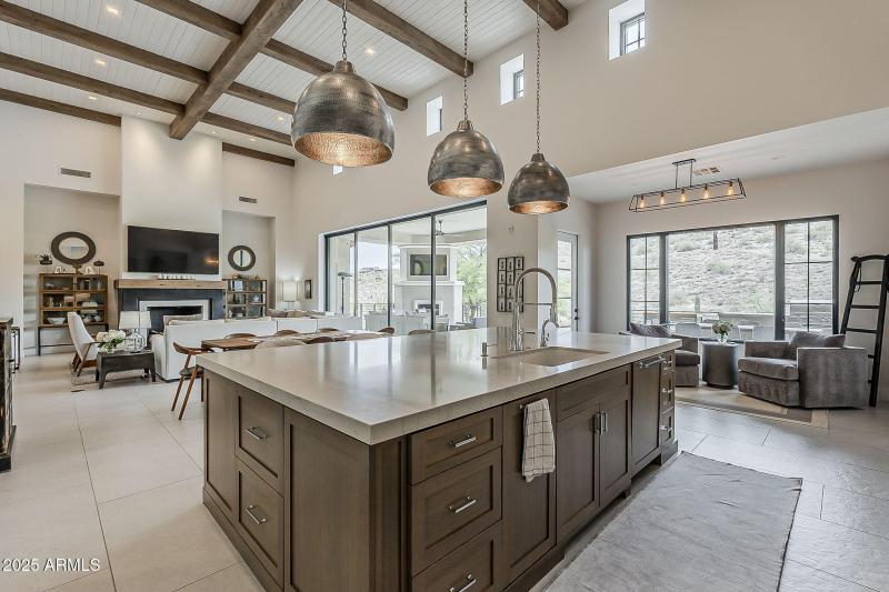 34-web-or-mls-Sunset Vista-24