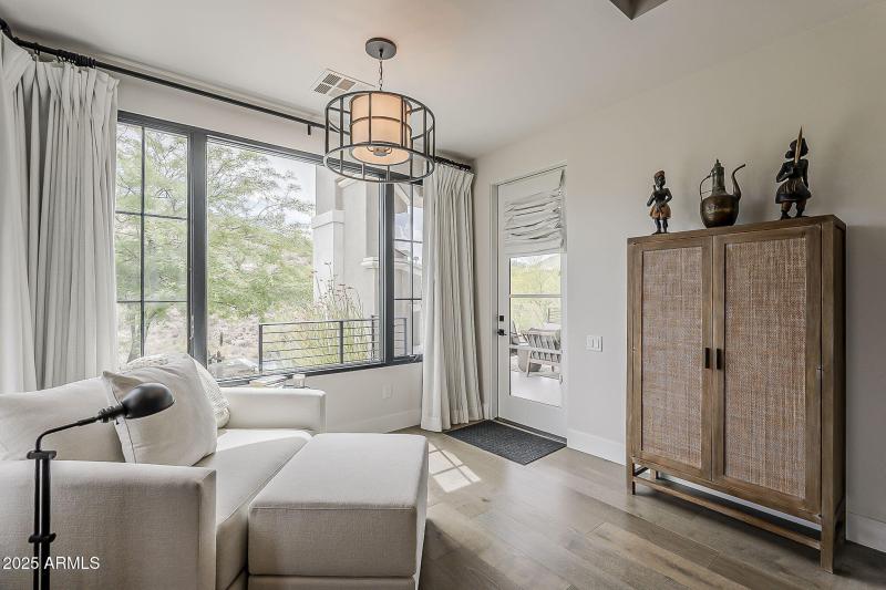 49-web-or-mls-Sunset Vista-39