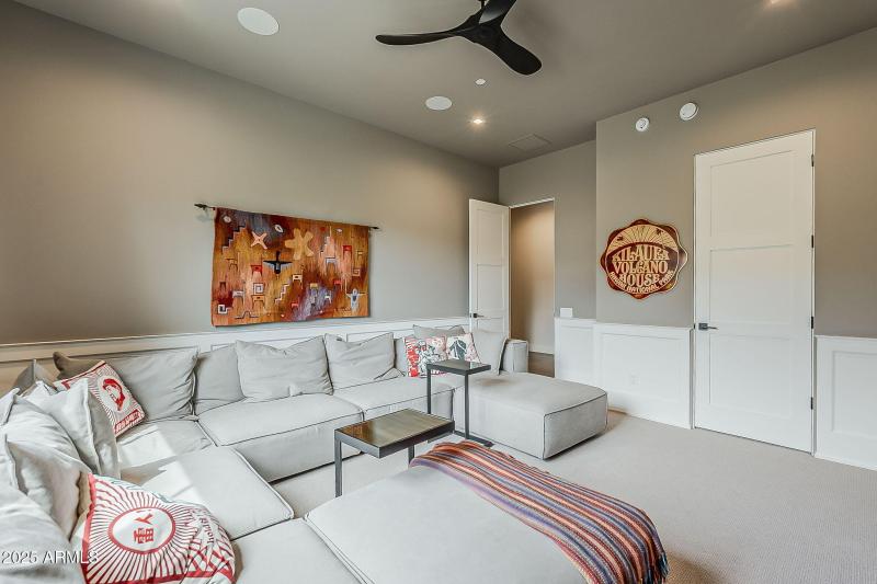 75-web-or-mls-Sunset Vista-65