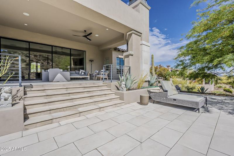 96-web-or-mls-Sunset Vista-86