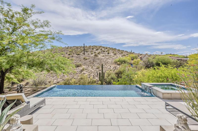 97-web-or-mls-Sunset Vista-87