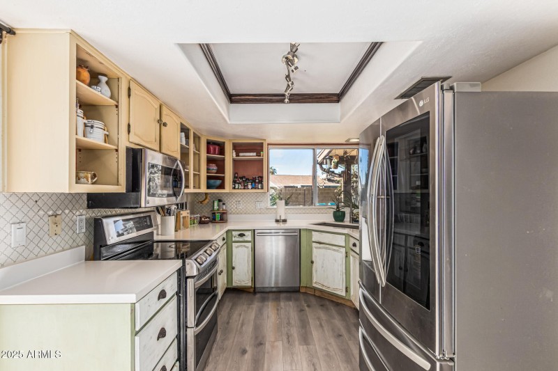 Boho Kitchen w/New Appliances