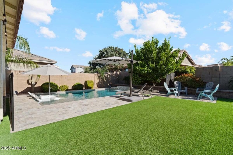 Pool - Travertine Decking