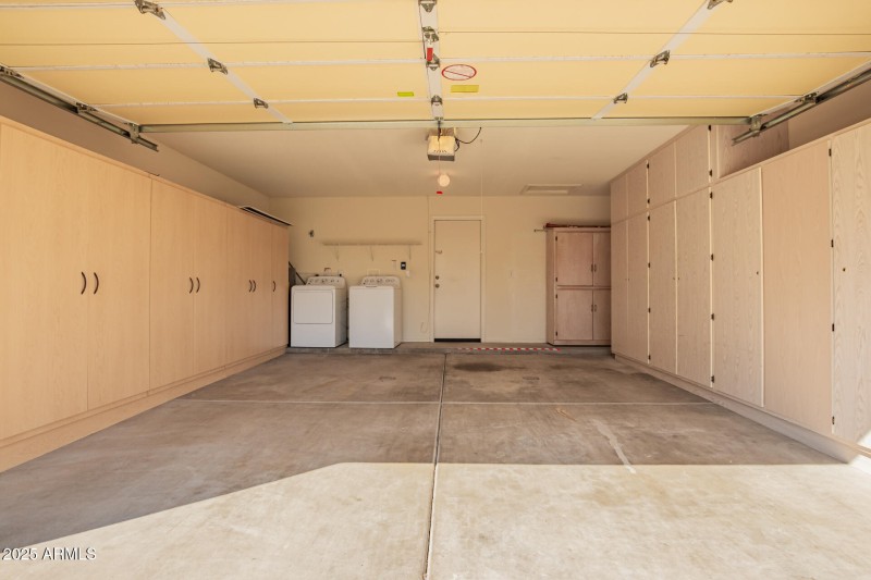 Garage with Built-in's