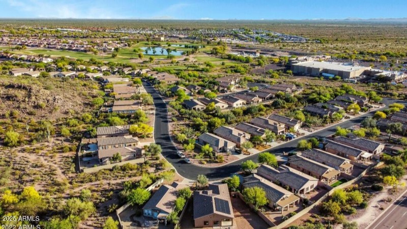 Close To 5 Different Golf Courses