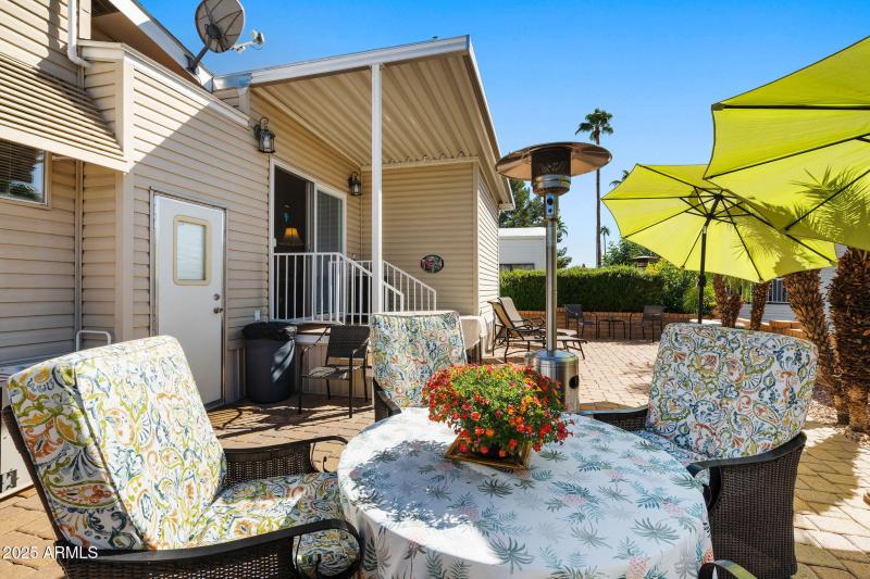 009___111 S Greenfield Rd unit 588