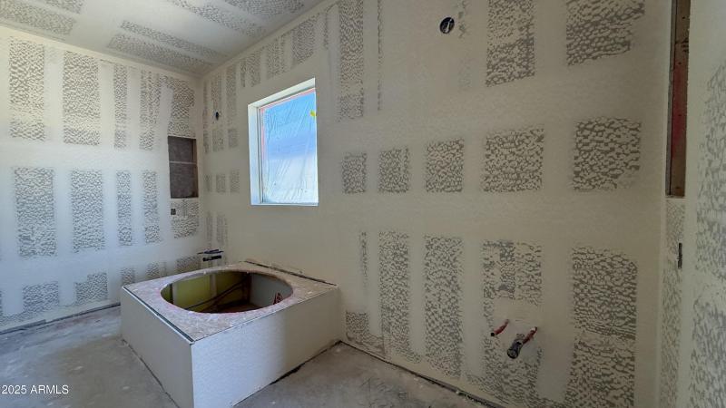 015 - Owner's Bathroom