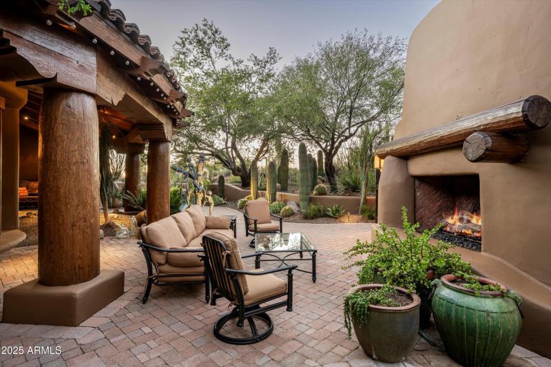 081-8681 E Artisan Pass -79