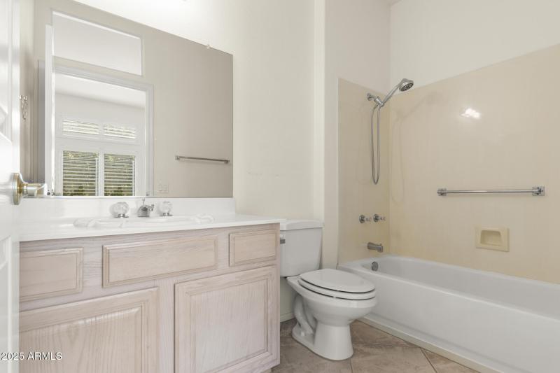 Guest Suite Bathroom