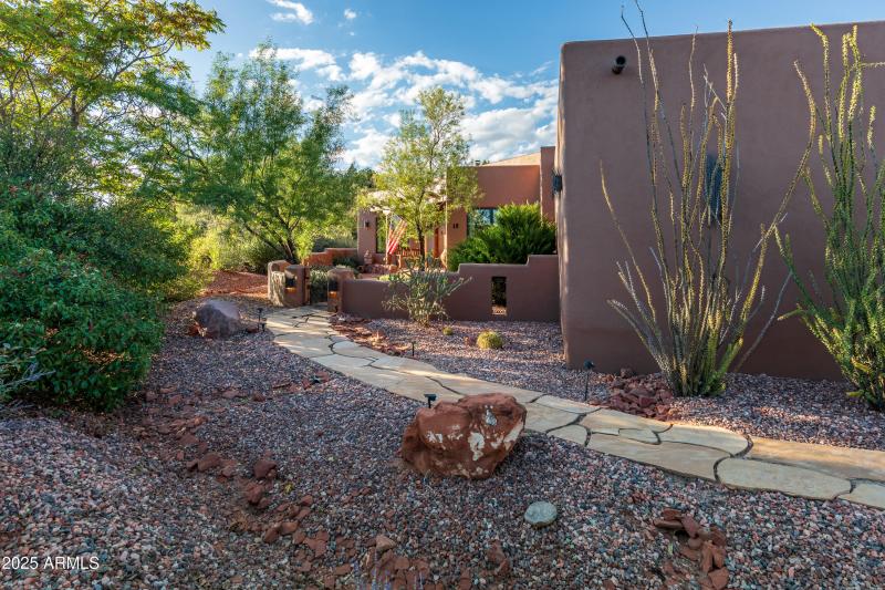 15 N Roan Ct Sedona AZ