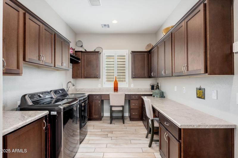 56 E Camellia Way - 28