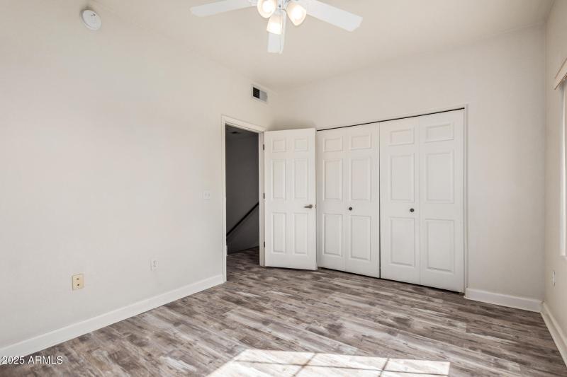 27 - Paradise Village