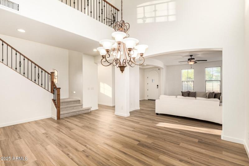 Terrace_Formal_Dining_Entry_Stair