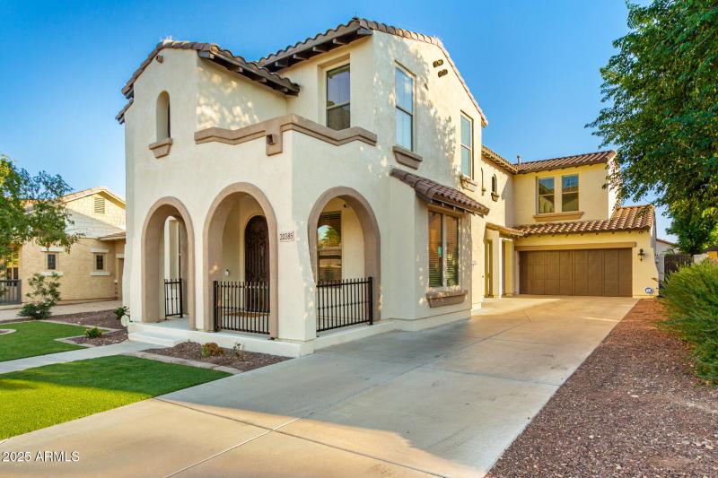 Terrace_Front_Side_Day_2