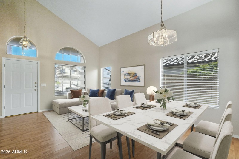 57-web-or-mls-ListerPros-7 (Front Entry