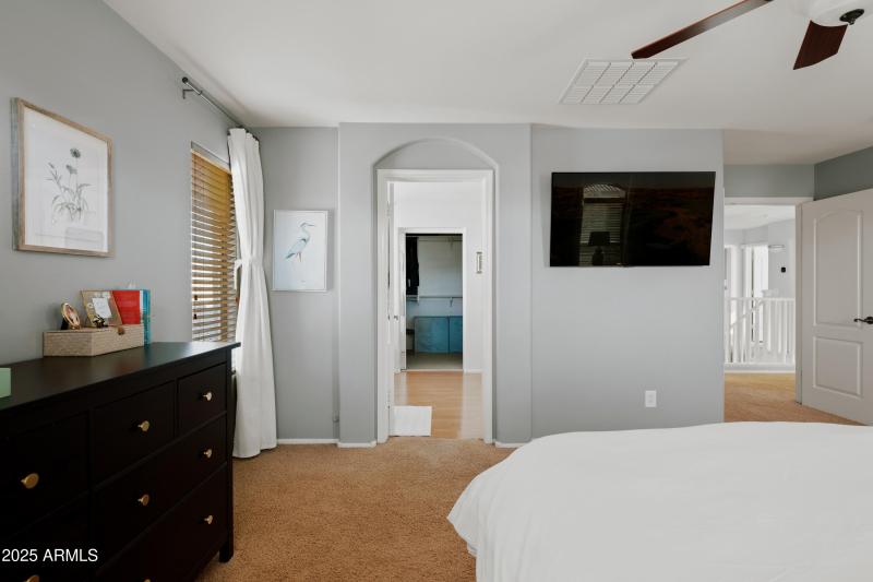 Primary_Bedroom_Photo_3