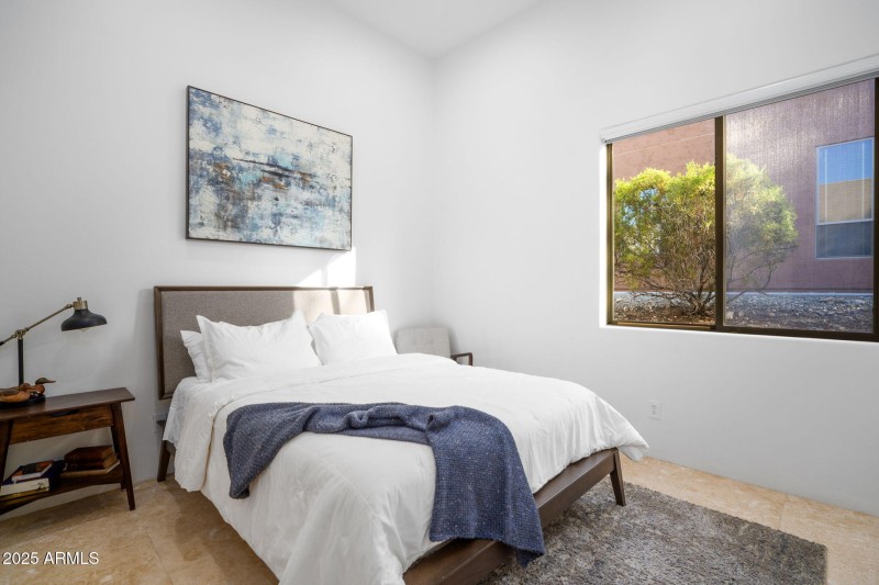 40-web-or-mls-10302 S 16th Ave - MLS Ima