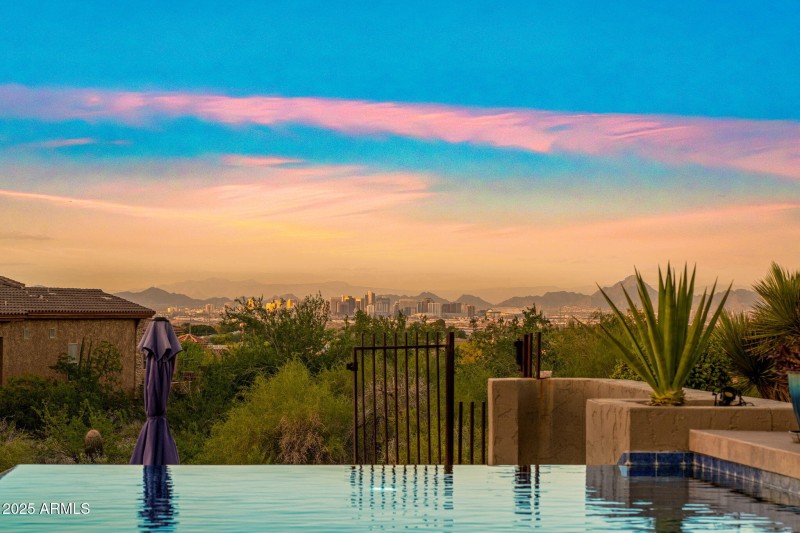 50-web-or-mls-10302 S 16th Ave - MLS Ima