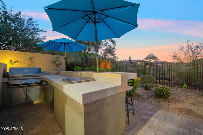 52-web-or-mls-10302 S 16th Ave - MLS Ima