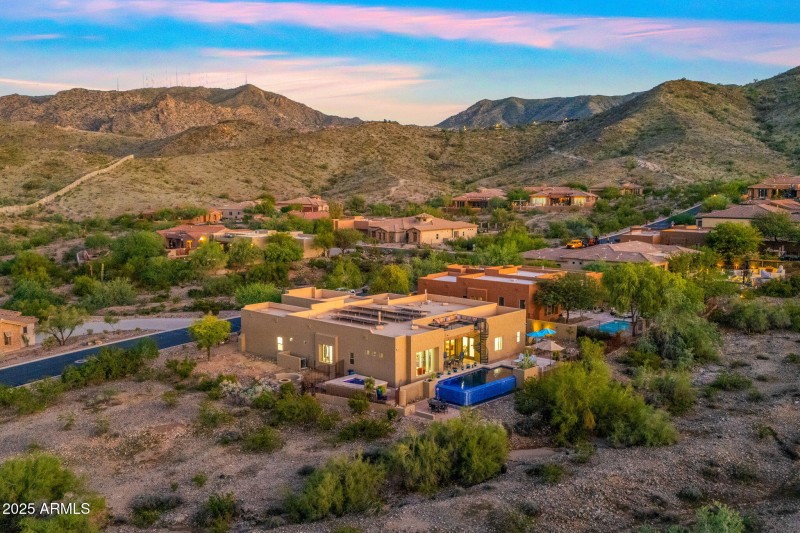 2-web-or-mls-10302 S 16th Ave - MLS Imag