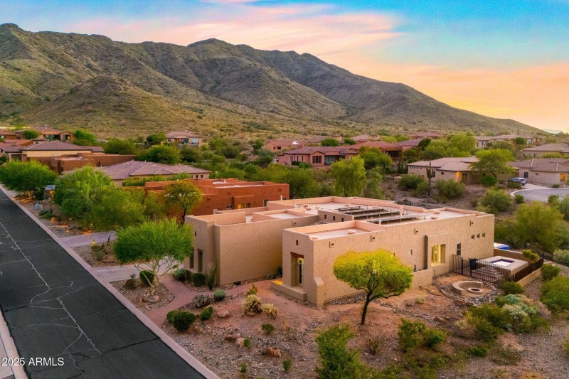 3-web-or-mls-10302 S 16th Ave - MLS Imag