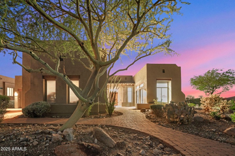 6-web-or-mls-10302 S 16th Ave - MLS Imag