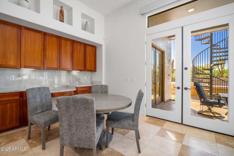 23-web-or-mls-10302 S 16th Ave - MLS Ima