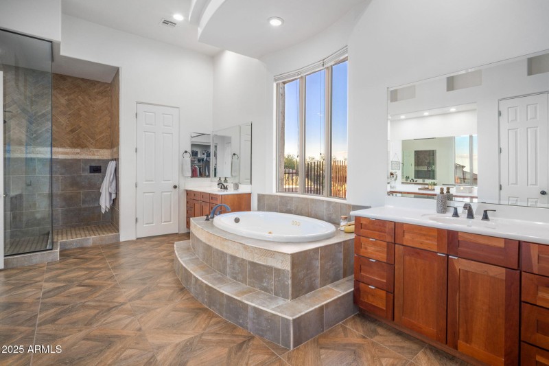 33-web-or-mls-10302 S 16th Ave - MLS Ima