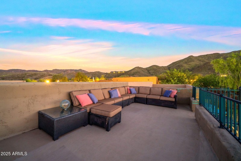 66-web-or-mls-10302 S 16th Ave - MLS Ima