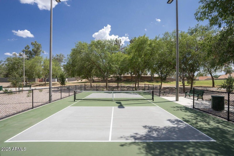 Tennis & Pickleball Court