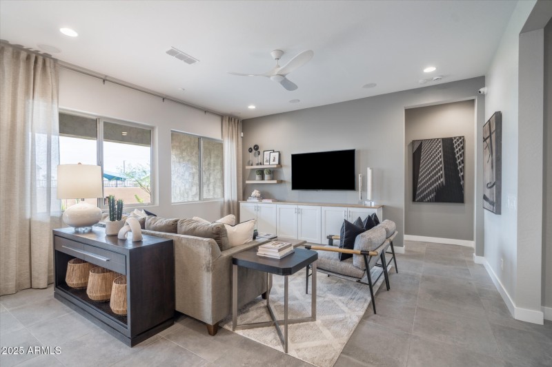 3830 S Gladiolus Circle