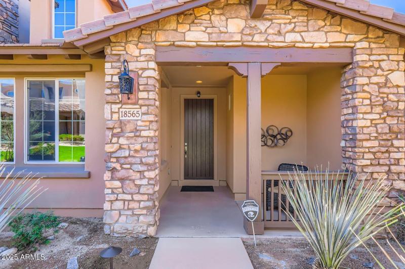 Exterior Front Entry