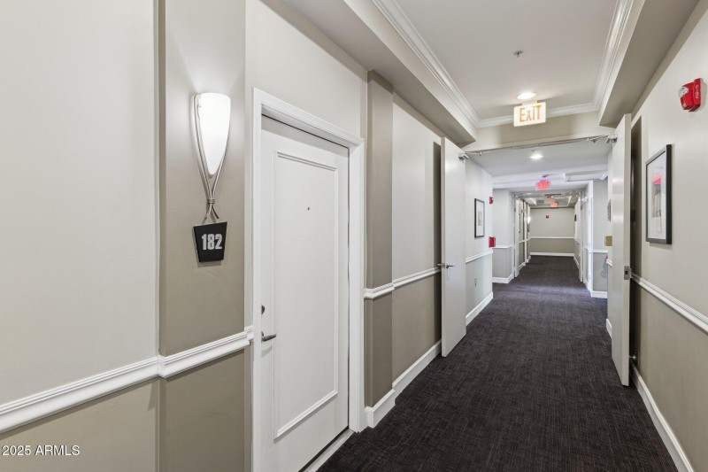 1-web-or-mls-1701-e-colter-st-182