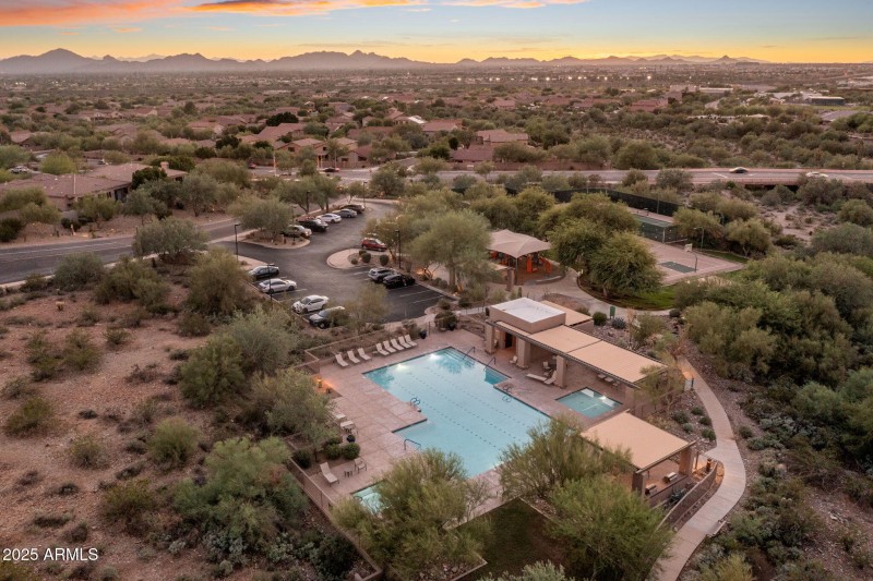 48-web-or-mls-DJI_0042