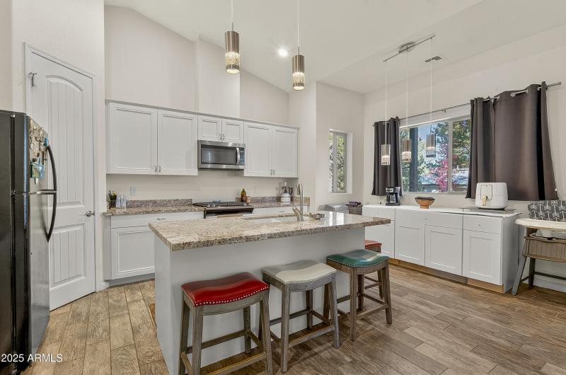 2868 W Highland Meadows Dr