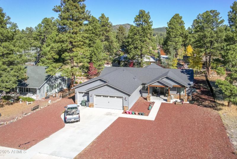 2868 W Highland Meadows Dr