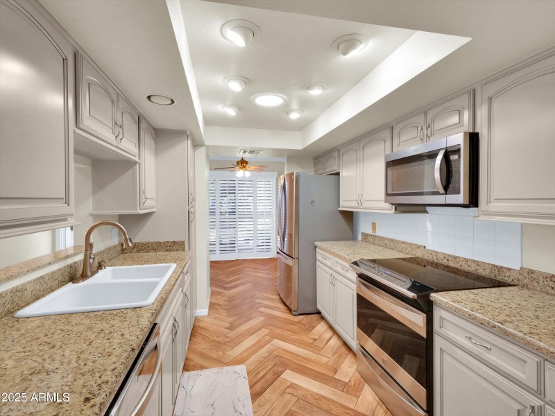 2015 updated kitchen cabinets