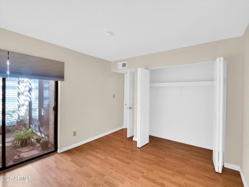 Guest Bedroom with arcadia doors