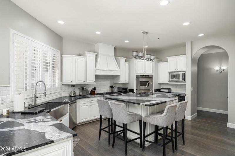 8685 E ASTER Dr (9 of 38)