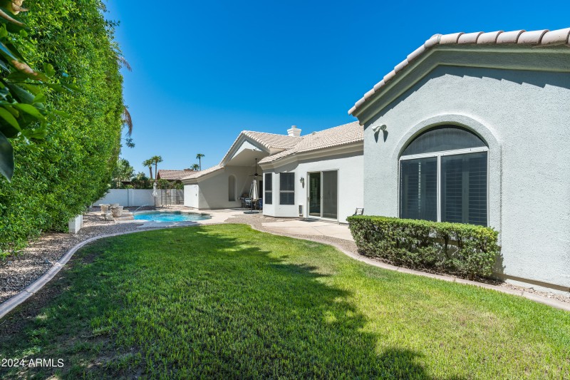 8685 E ASTER Dr (32 of 38)