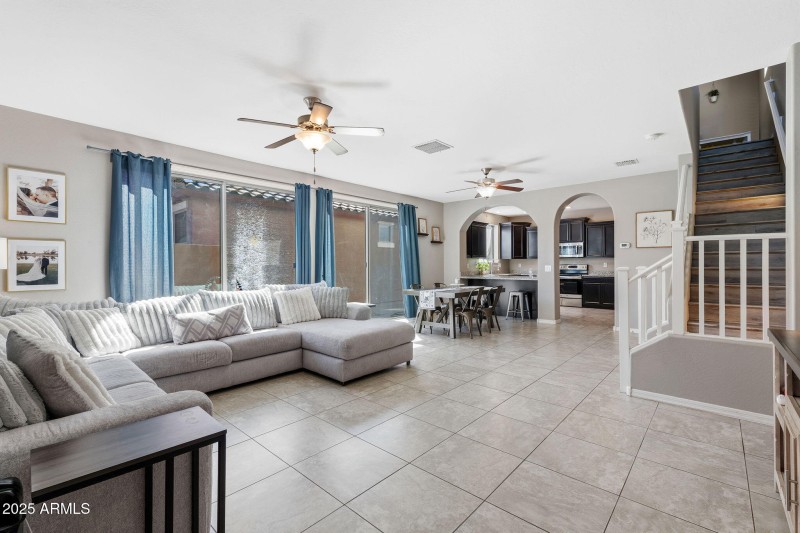 003___2937 N 71st Pl