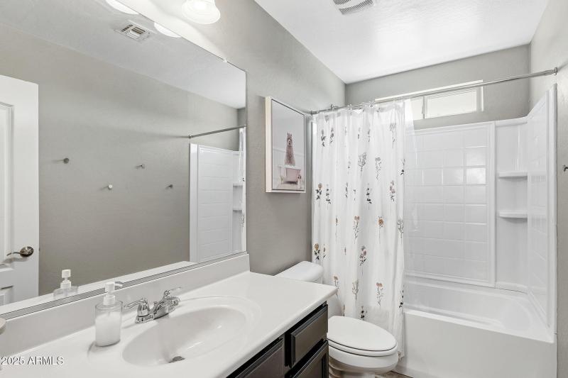 010___2937 N 71st Pl