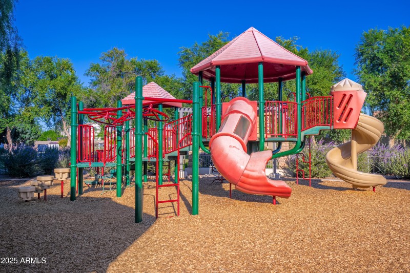 Layton Lakes - Corral Ramada - 04