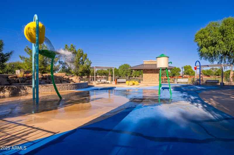 Layton Lakes - Corral Ramada - 09