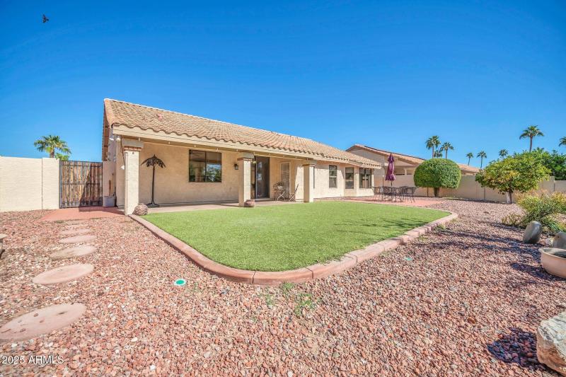 9551 W Sierra Pinta Dr-37