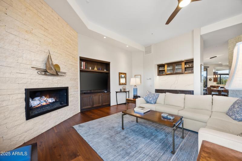 209 Calle Francesca - Living room