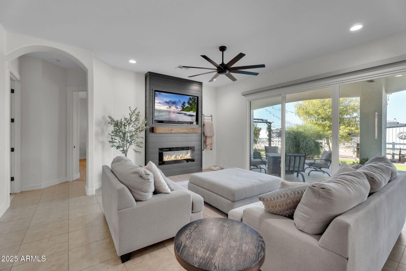 11-web-or-mls-Mews-8