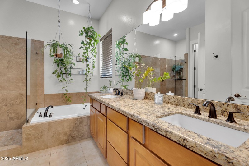 25-web-or-mls-Mews-22